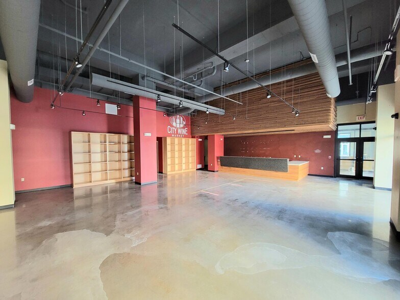 900 New Hampshire St, Lawrence, KS à louer - Photo intérieure – Image 2 sur 4