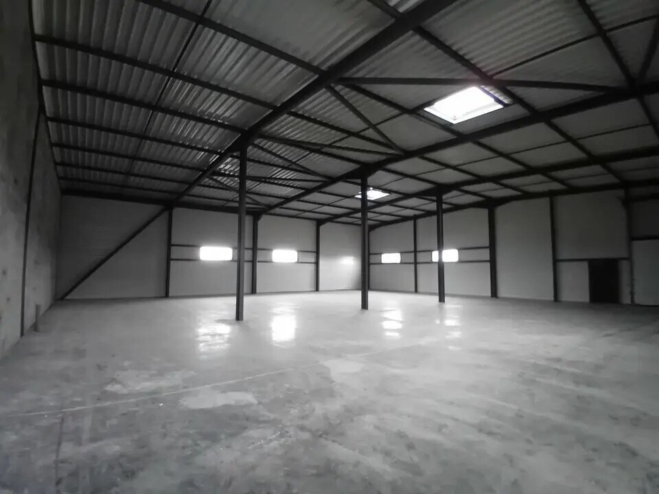 Local commercial dans Sennecey-le-Grand à louer Photo de l’immeuble– Image 1 sur 4