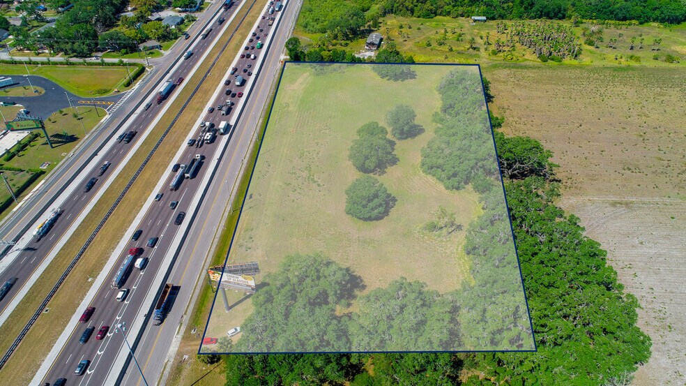 2507 N Maryland ave, Plant City, FL à louer - Photo de l’immeuble – Image 2 sur 6