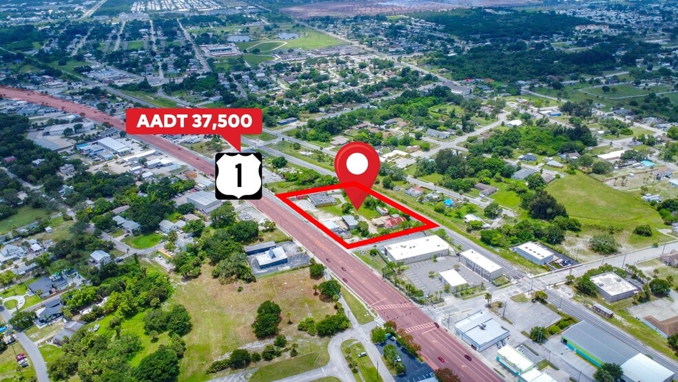 2530 S Harbor City Blvd, Melbourne, FL à vendre - Photo de l’immeuble – Image 2 sur 7