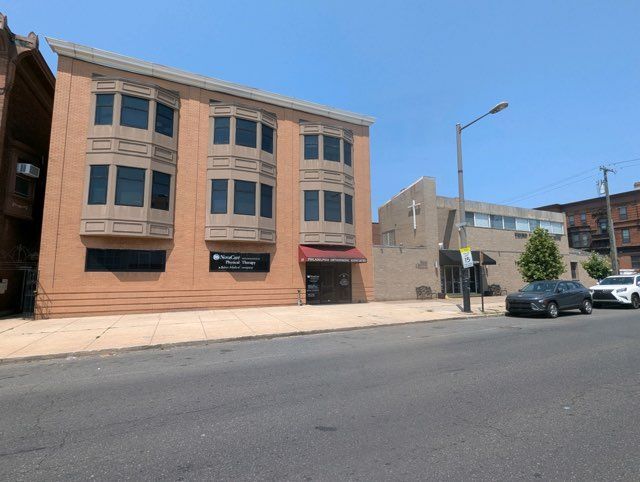 2410 S Broad St, Philadelphia, PA à vendre - Photo de l’immeuble – Image 1 sur 9