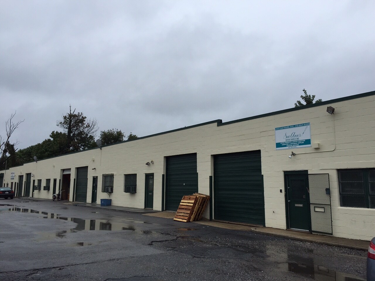 4135-4147 Hayward Ave, Baltimore, MD à louer Photo principale– Image 1 sur 3