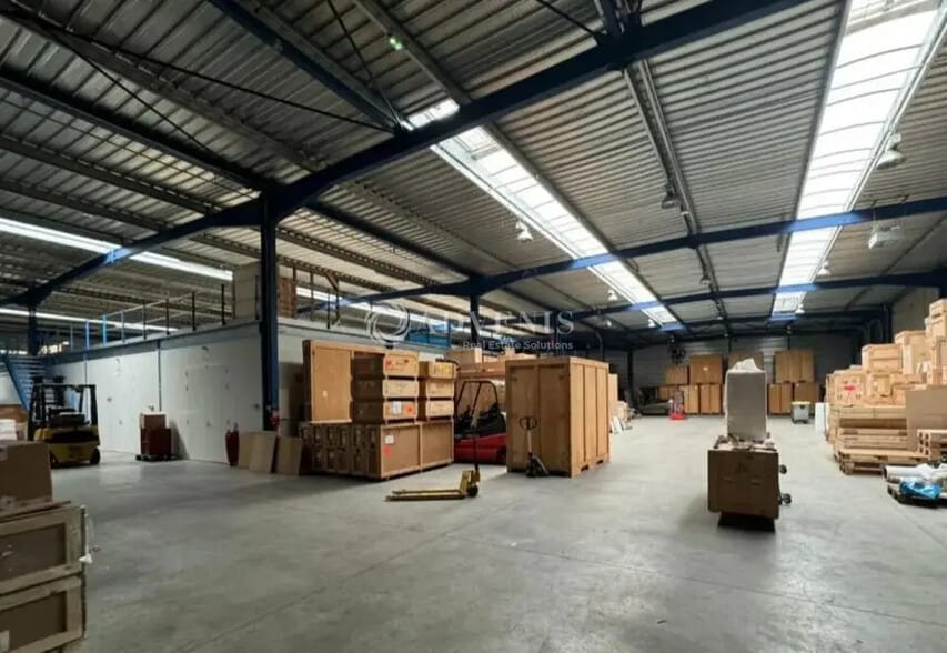 Local d'activités dans Champcueil à vendre - Photo intérieure – Image 2 sur 8