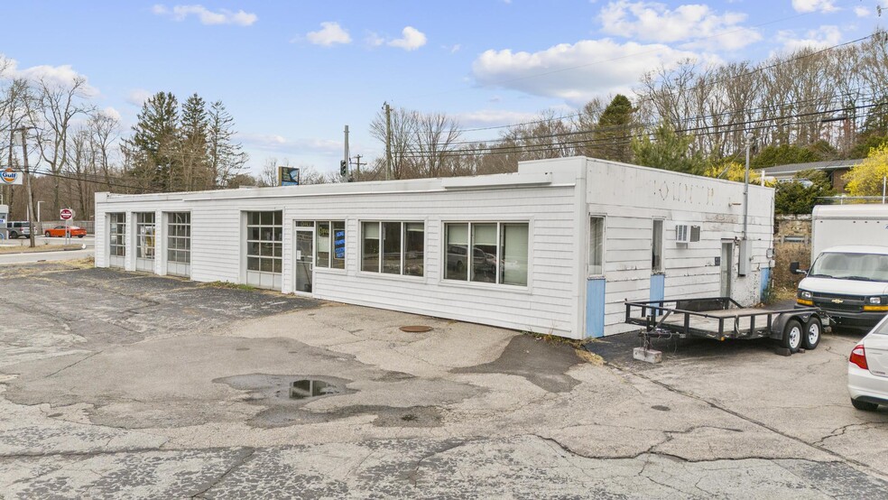 1531 Route 163, Oakdale, CT à vendre - Photo de l’immeuble – Image 3 sur 60