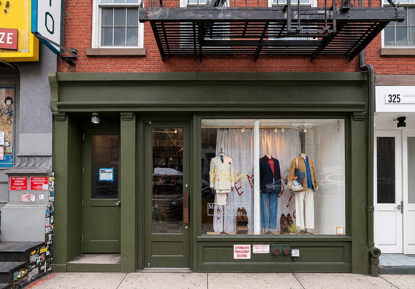 327 Canal St, New York, NY à louer - Photo de l’immeuble – Image 2 sur 2