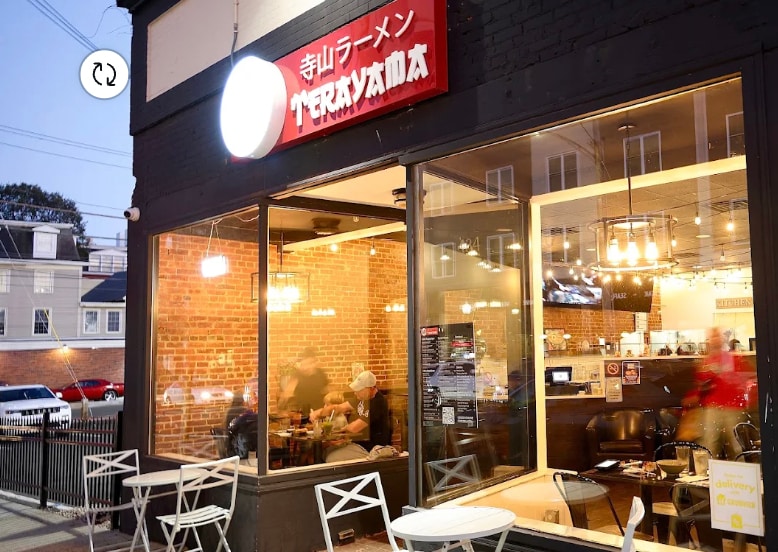 434 Howe Ave, Shelton, CT à louer Photo principale– Image 1 sur 3