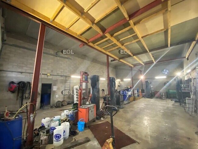 Plus de détails pour Industriel/Logistique à vendre