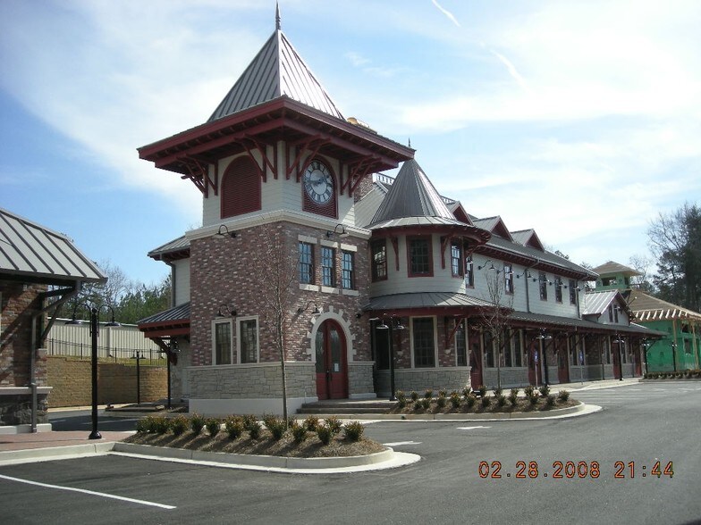 North Gate Station portefeuille de 4 biens à vendre sur LoopNet.fr - Photo de l’immeuble – Image 1 sur 5