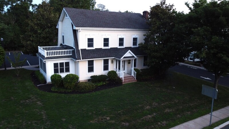 848 Broad St, Shrewsbury, NJ à vendre - Photo de l’immeuble – Image 3 sur 8