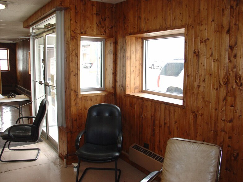 Main Street, Montello portefeuille de 2 biens à vendre sur LoopNet.fr - Photo de l’immeuble – Image 3 sur 18