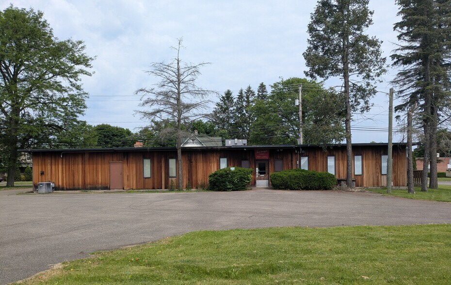 219 1/2 Tompkins St, Cortland, NY à vendre - Photo de l’immeuble – Image 2 sur 26