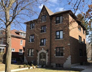 Plus de détails pour 112 Margaret Ave, Kitchener, ON - Logement à vendre
