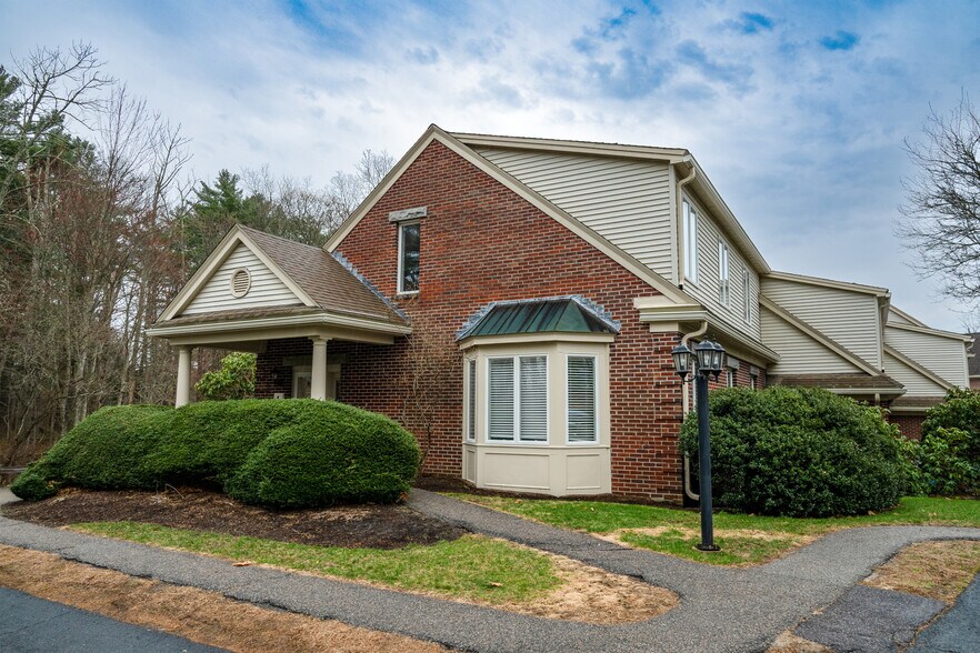 51 Mill St, Hanover, MA à vendre - Photo principale – Image 1 sur 18