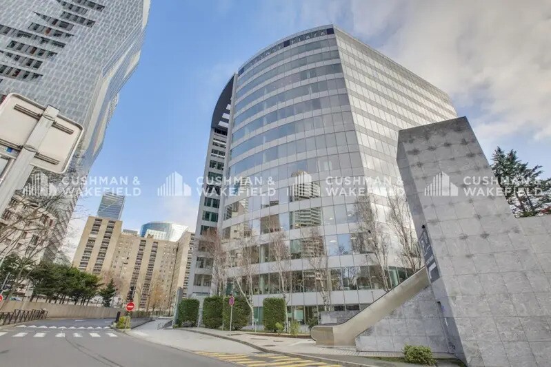 23-27 Rue Delariviere Lefoullon, Puteaux à louer - Photo de l’immeuble – Image 2 sur 16