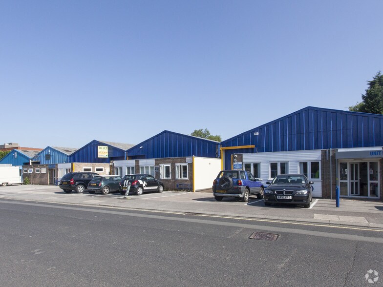 First Ave, Poynton à vendre - Photo principale – Image 1 sur 7