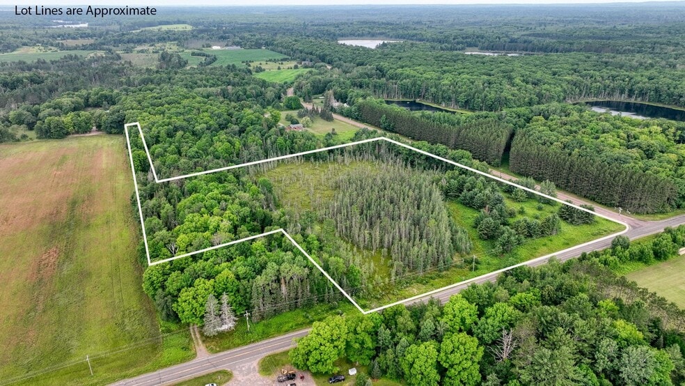 4E West Twin Lake Road, Hayward, WI à vendre - Photo de l’immeuble – Image 3 sur 13