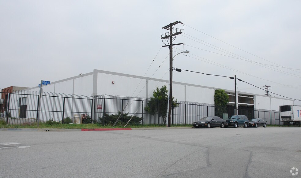 249 131st St, Los Angeles, CA à louer - Photo principale – Image 1 sur 6