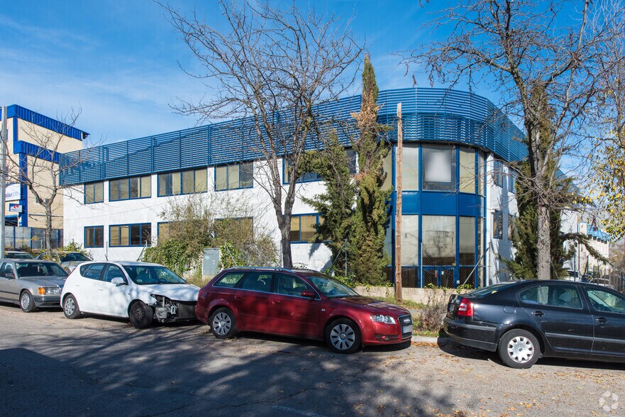 Bureau dans Tres Cantos, Madrid à vendre - Photo principale – Image 1 sur 52
