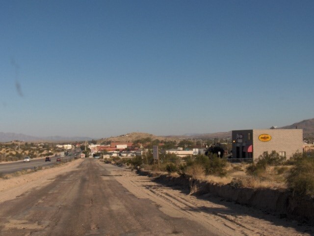 Twentynine Palms Hwy, Twentynine Palms, CA à vendre Photo principale– Image 1 sur 3