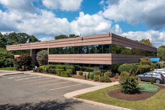 Plus de détails pour 7 Cambridge Dr, Trumbull, CT - Bureau à louer