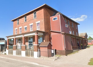 Plus de détails pour 532 Main St, Powassan, ON - Logement à vendre
