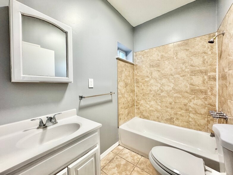 153 Pierson St, Orange, NJ à vendre - Photo de l’immeuble – Image 2 sur 39