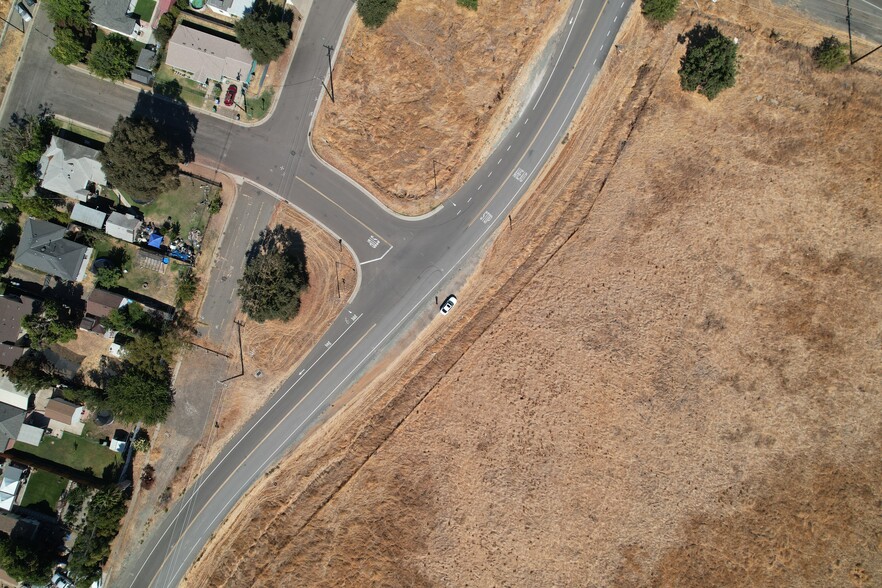 Boessow Rd, Galt, CA à vendre - Photo de l’immeuble – Image 3 sur 18