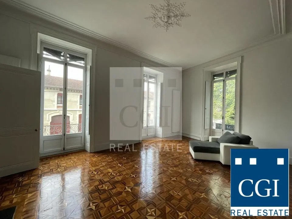 Bureau dans Grenoble à louer Photo de l’immeuble– Image 1 sur 6