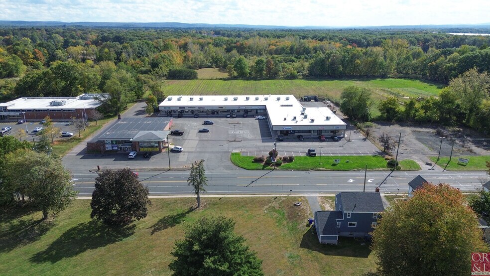 775-785 Silver Ln, East Hartford, CT à louer - Photo de l’immeuble – Image 2 sur 12