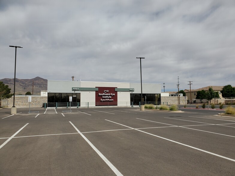 9235 Dyer St, El Paso, TX à louer - Photo de l’immeuble – Image 1 sur 9