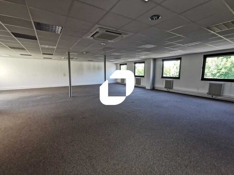 3 Rue Georges Besse, Antony à louer - Photo de l’immeuble – Image 3 sur 21