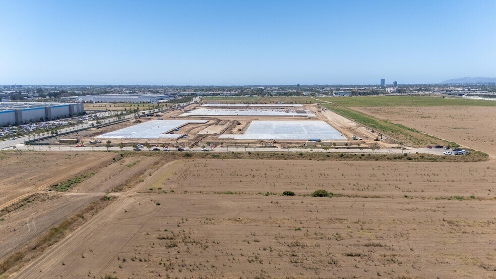 101 Logistics Ctr, Oxnard, CA à louer - Photo de la construction – Image 3 sur 9