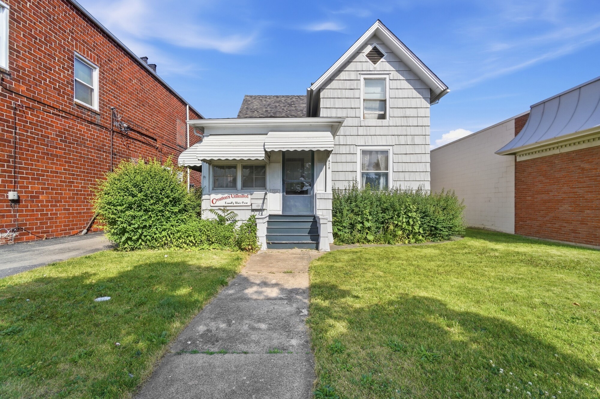 828 S Monroe St, Monroe, MI à vendre Photo de l’immeuble– Image 1 sur 11