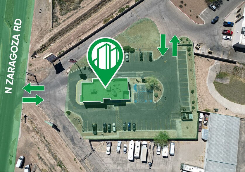 825 N Zaragosa Rd, El Paso, TX à vendre - Photo de l’immeuble – Image 2 sur 23