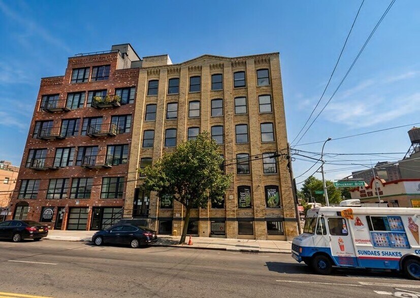 111 Bruckner Blvd, Bronx, NY à vendre - Photo de l’immeuble – Image 2 sur 11