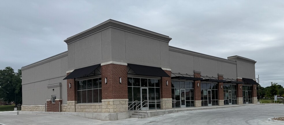 1530 S Oliver Ave, Wichita, KS à louer - Photo de l’immeuble – Image 1 sur 2