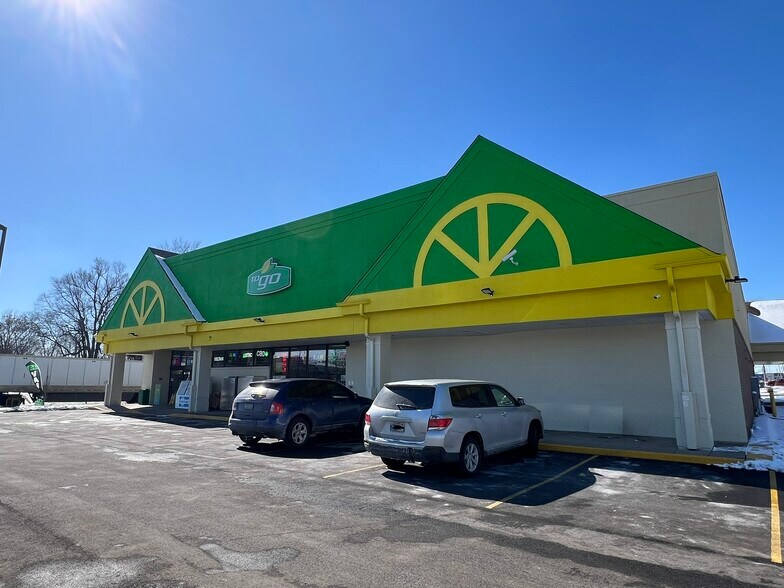 1323 Jackson St, Anderson, IN à louer - Photo de l’immeuble – Image 2 sur 4