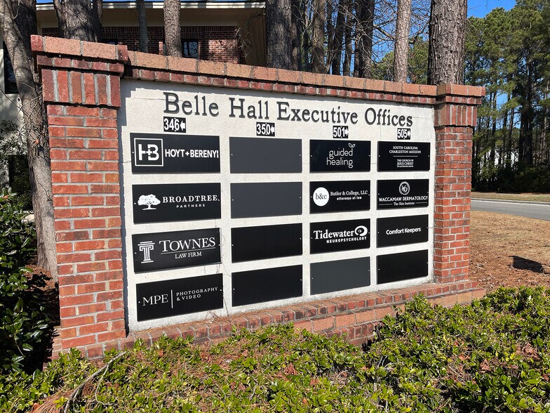 505 Belle Hall Pky, Mount Pleasant, SC à vendre - Photo de l’immeuble – Image 2 sur 11