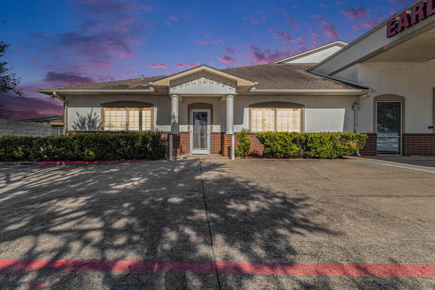 1906 Country Place Pky, Pearland, TX à louer - Photo de l’immeuble – Image 2 sur 29