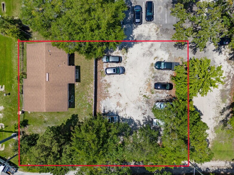 7957 Blanding Blvd, Jacksonville, FL à louer - Photo de l’immeuble – Image 1 sur 20