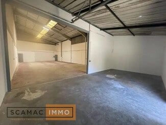 Plus de détails pour Industriel/Logistique à louer