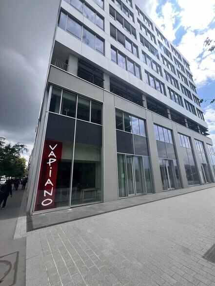 Local commercial dans Paris à louer - Photo de l’immeuble – Image 2 sur 3