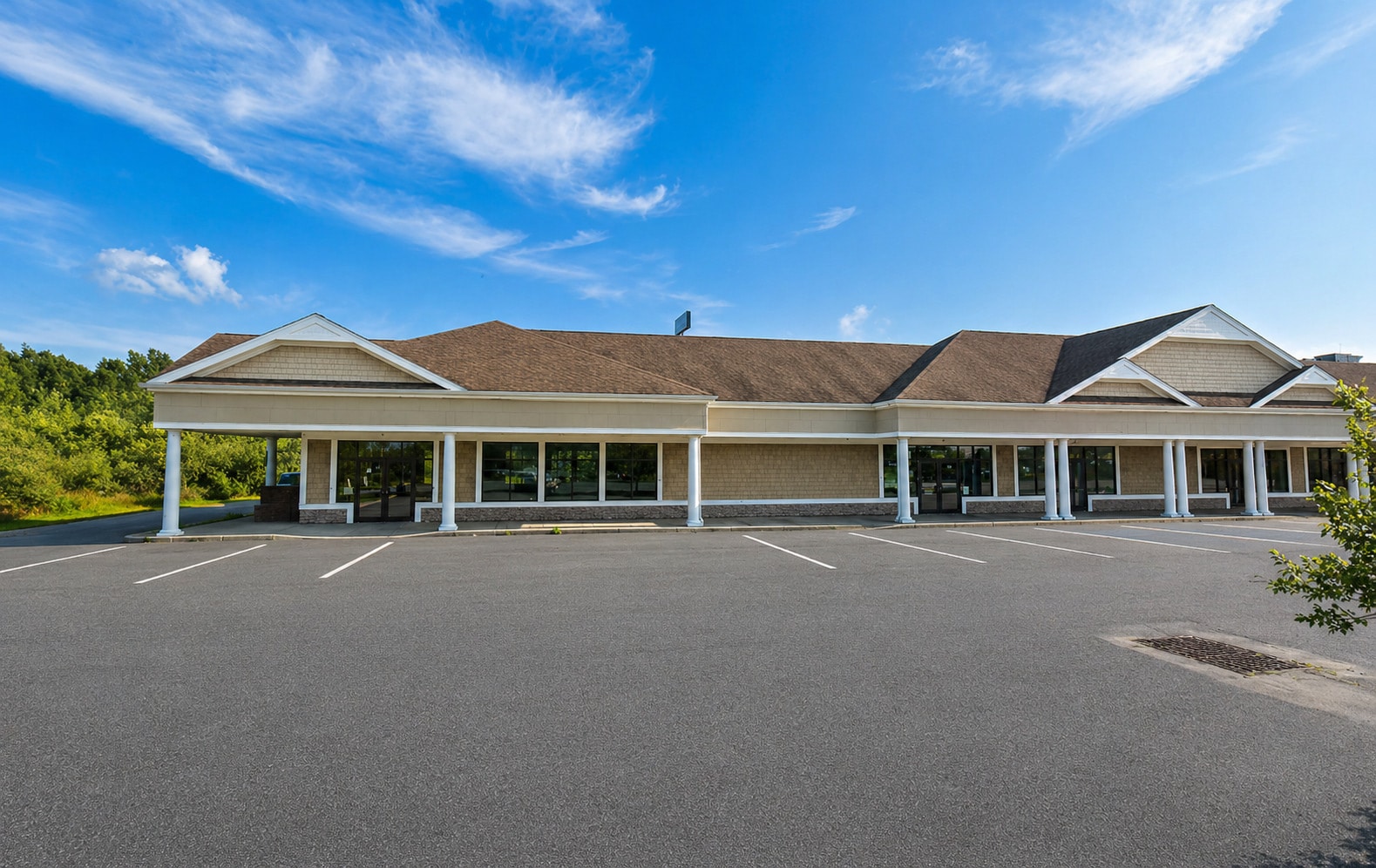 705 Centre of New England Blvd, West Greenwich, RI à louer Photo principale– Image 1 sur 5