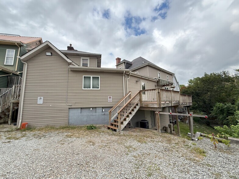 435-437 S Maple Ave, Greensburg, PA à vendre - Photo de l’immeuble – Image 2 sur 16