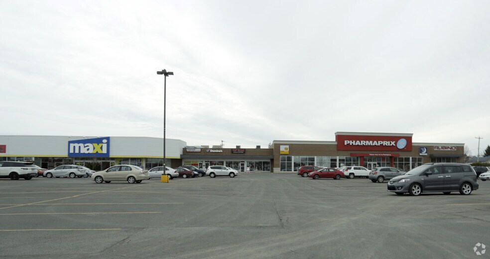 175-199 25e Av, St-Eustache, QC à louer - Photo de l’immeuble – Image 3 sur 9