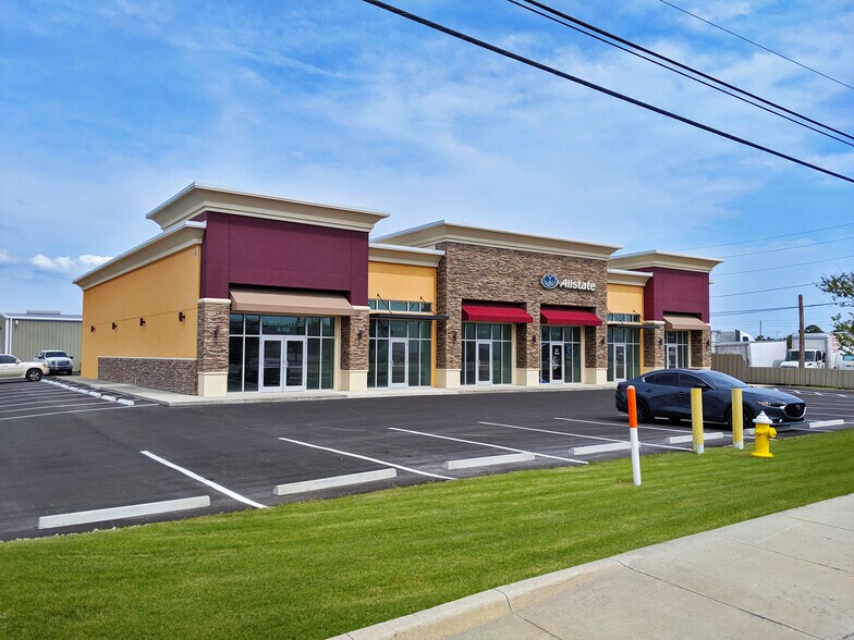 2101 Starkey Rd, Largo, FL à louer - Photo de l’immeuble – Image 1 sur 8