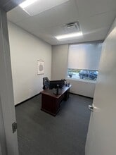 12752 Trade Way Dr, Bonita Springs, FL à louer Photo intérieure– Image 2 sur 11