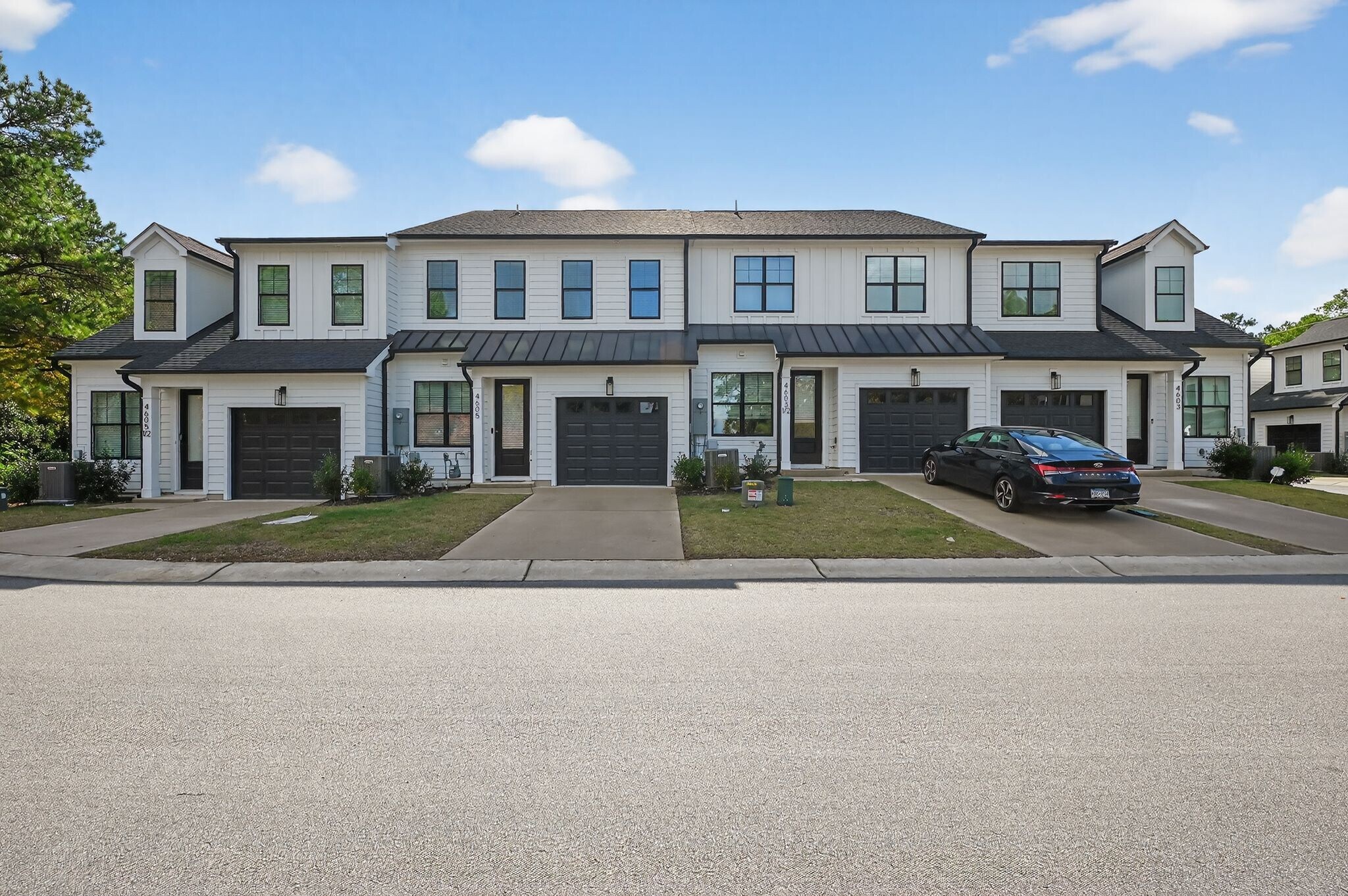 6104-6120 Fox Rd, Raleigh, NC à vendre Photo de l’immeuble– Image 1 sur 59