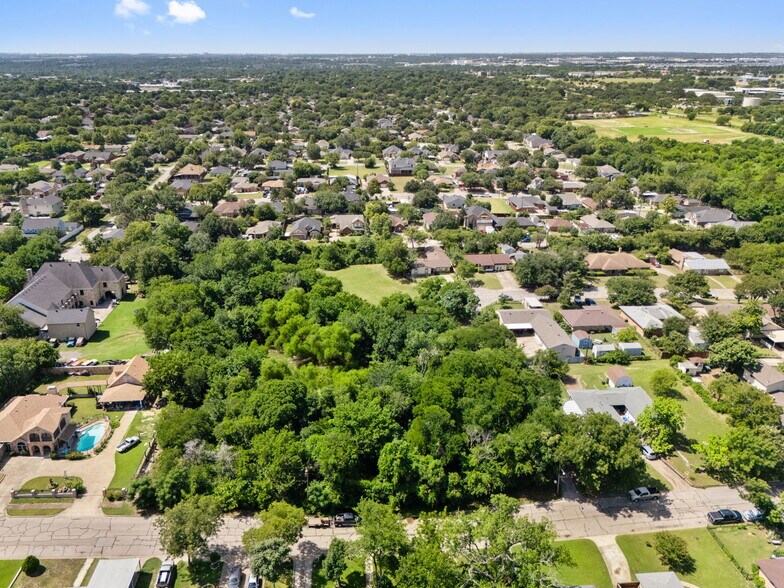 1 Ott Cir, Dallas, TX à vendre - Photo de l’immeuble – Image 2 sur 6