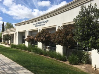 Plus de détails pour 7025 N Maple Ave, Fresno, CA - Bureau à louer